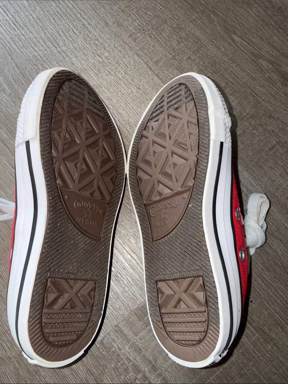 Converse Chuck Taylor All Star Low Top Sneakers Red Canvas Kids Size 10.5
